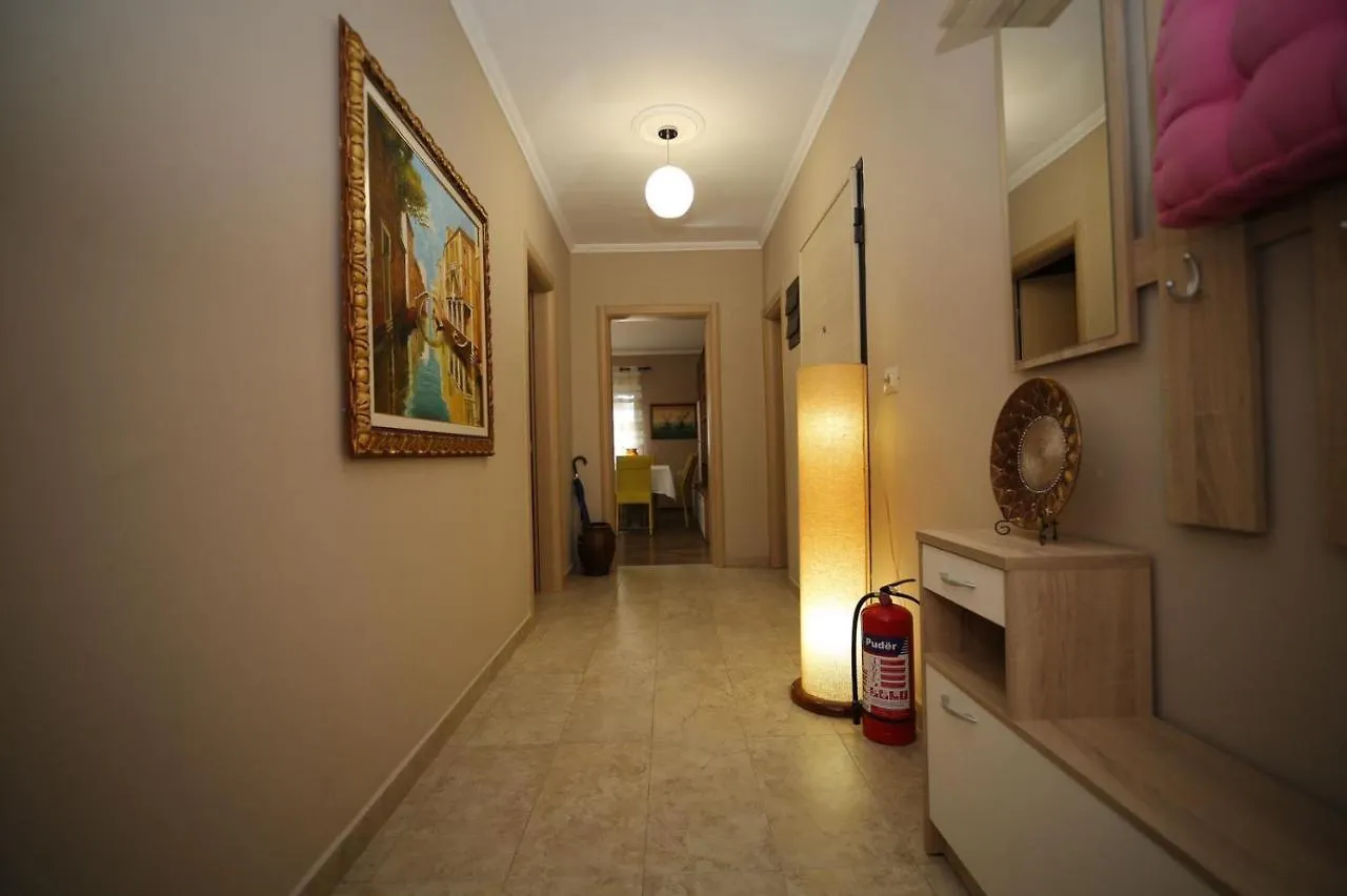 Esthersapartment Tirana