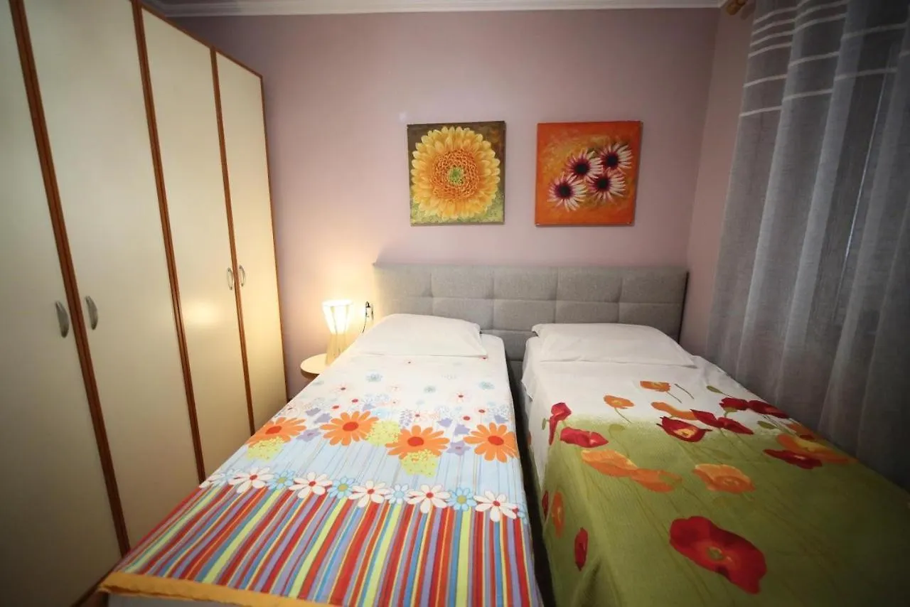 Apartment Esthersapartment Tirana